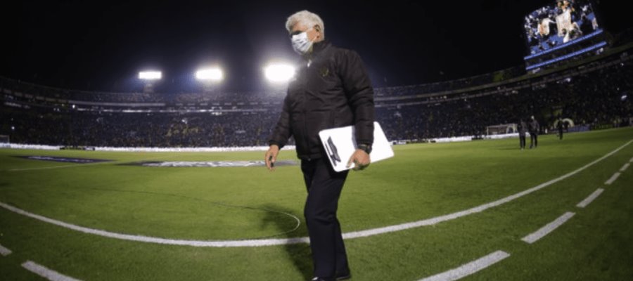 “El Tuca” Ferretti pide disculpas por broma homofóbica