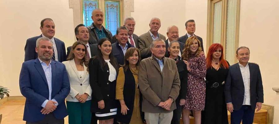 Gobernadores de Morena envían felicitación colectiva a AMLO por su cumpleaños