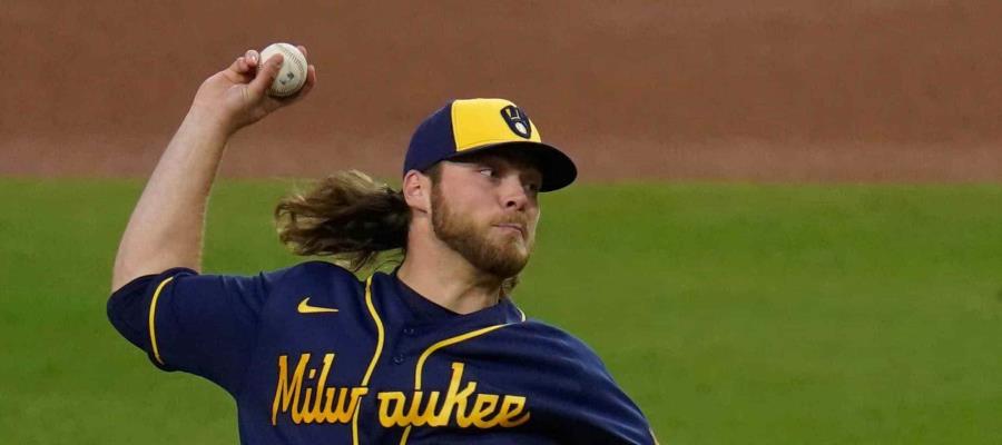 Eligen a Corbin Burnes y a Robbie Ray como los mejores pitchers de la MLB