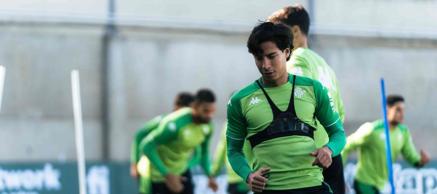 Descartan que Lainez salga del Betis este invierno