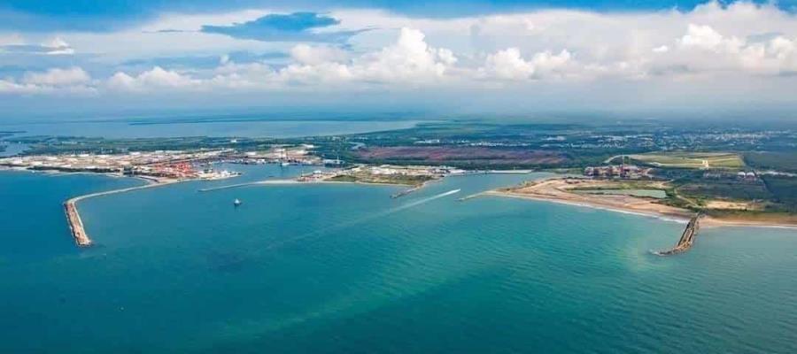 Cierran a la navegación puerto de Dos Bocas