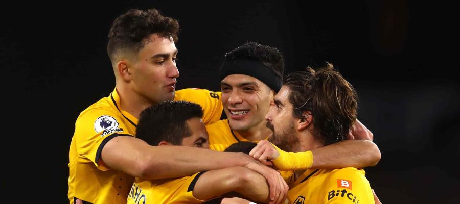 Con gol de Raúl Jiménez Wolverhampton vence al West Ham