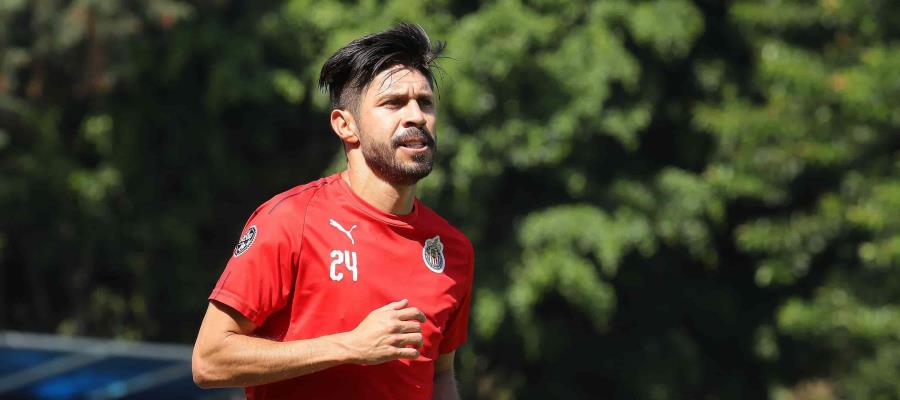 Oribe Peralta deja de ser jugador de Chivas tras dos años sin resultados