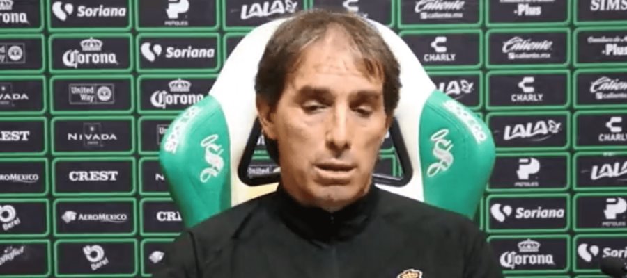 Guillermo Almada deja de ser DT de Santos Guillermo Almada deja de ser DT de Santos