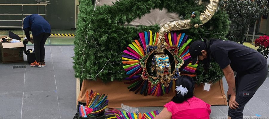 Legisladores critican por feo árbol de Navidad del Senado, mira cómo lo decoraron