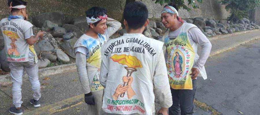 Peregrinos guadalupanos circulan por calles de Villahermosa