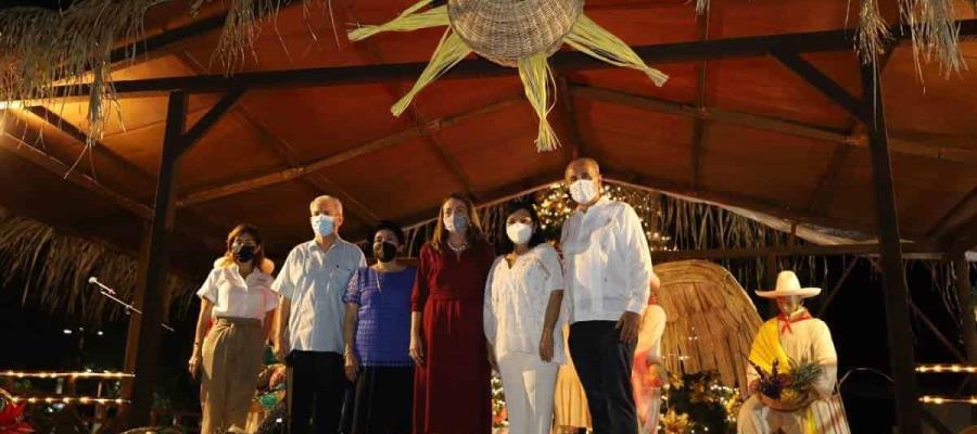 Inauguran 22 nacimientos y alumbrado navideño en Villahermosa