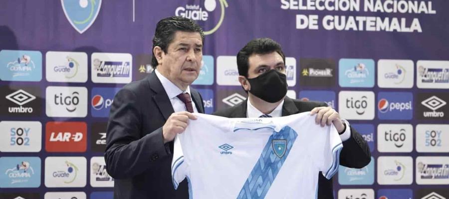 Oficializan llegada del ‘Flaco’ Tena a la Selección de Guatemala