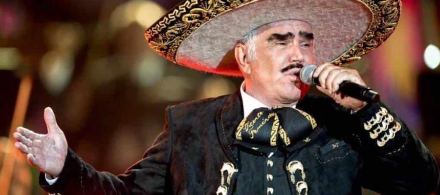Reportan como crítica la salud de Vicente Fernández