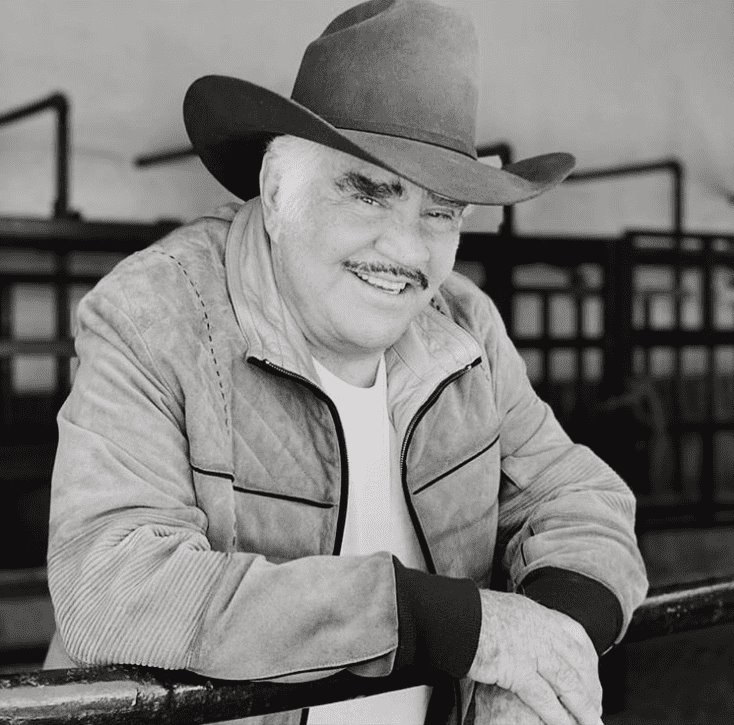 Fallece Vicente Fernández