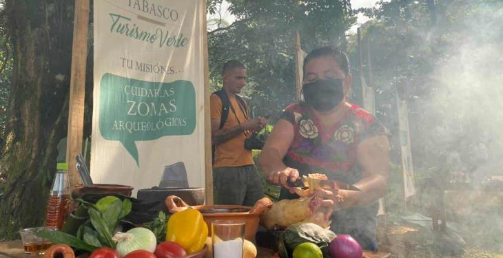 Buscan rescatar la gastronomía tabasqueña con “Duelo de fogones”