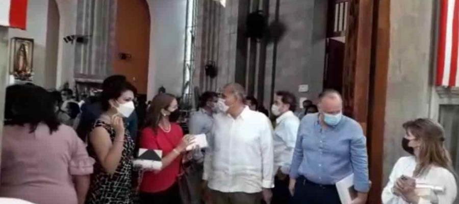Asiste Adán Augusto a la Confirmación de su hijo en la catedral de Tabasco Asiste Adán Augusto a la Confirmación de su hijo en la catedral de Tabasco