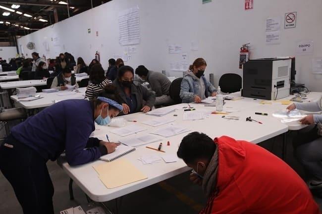 Inicia INE con revisión de 6.1 millones de firmas en papel para Revocación de Mandato Inicia INE con revisión de 6.1 millones de firmas en papel para Revocación de Mandato