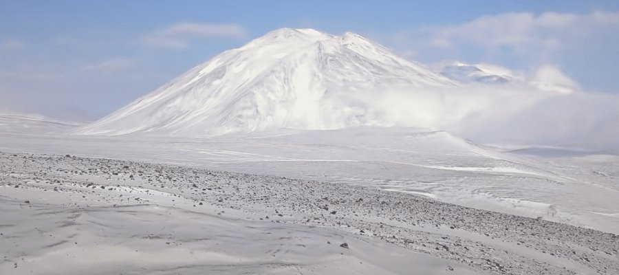 Buscan a dos montañistas franceses en Argentina