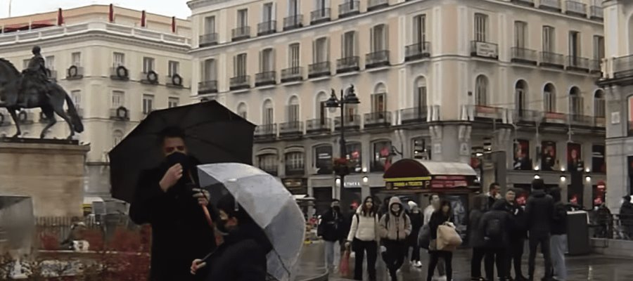 Registra España nuevo récord de contagios de COVID-19, en vísperas de Fin de Año