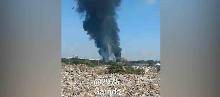 Arde bodega abandonada en Loma de Caballo