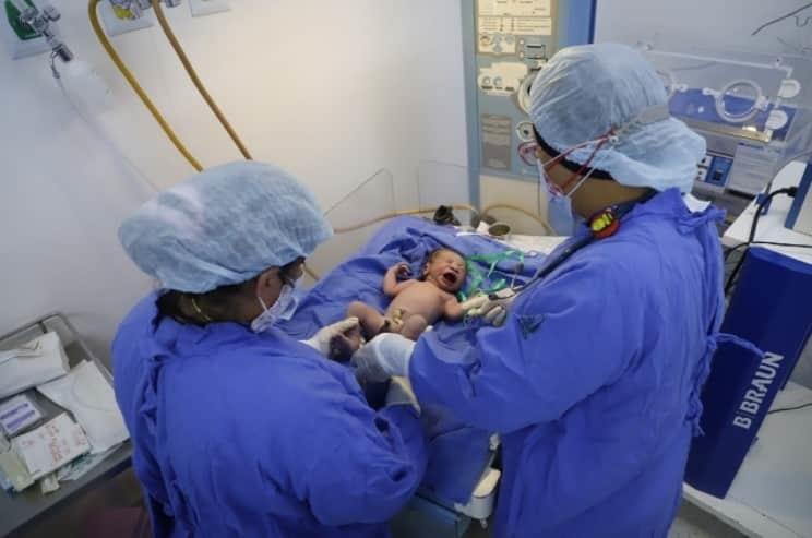 ¡Es niño! Primer bebé nacido en el IMSS en 2022 se llama Zabdiel