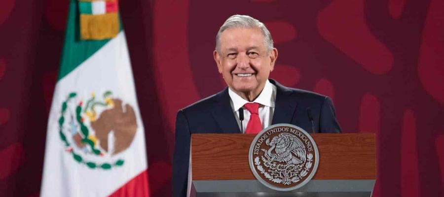 El regalo de Reyes para los niños de México, será sus becas, dice AMLO