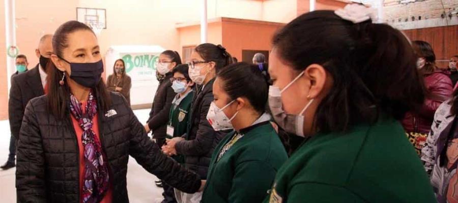 Defiende Sheinbaum política para otorgar beca universal