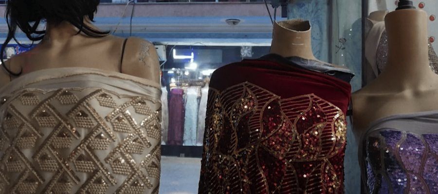 Talibanes decapitan maniquíes por considerar que su exposición es contraria a la ley islámica