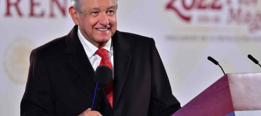 Políticos y funcionarios desean pronta recuperación a AMLO