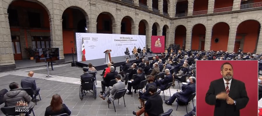 Llama AMLO a embajadores y cónsules a brindar apoyo y protección a migrantes