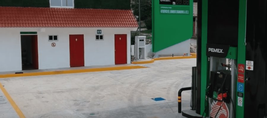 Permisos de CRE a gasolineras disminuyeron 39% en 2021