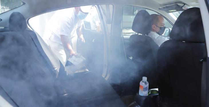 Exigen taxistas a conductores presentar certificado de vacunación, ante incremento de casos de COVID Exigen taxistas a conductores presentar certificado de vacunación, ante incremento de casos de COVID