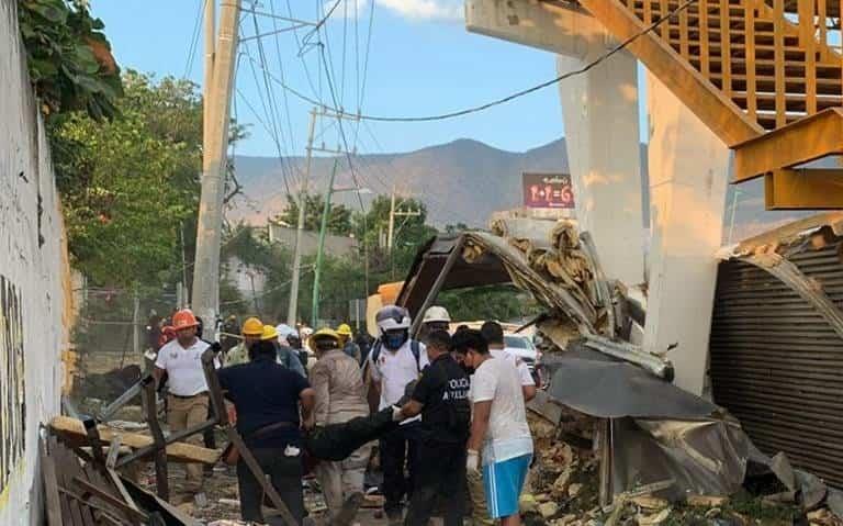 Repatrian a 3 víctimas más de volcadura de tráiler en Chiapas