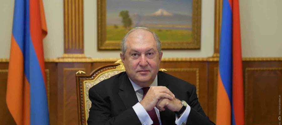 Dimite presidente de Armenia, Armén Sarkissian Dimite presidente de Armenia, Armén Sarkissian