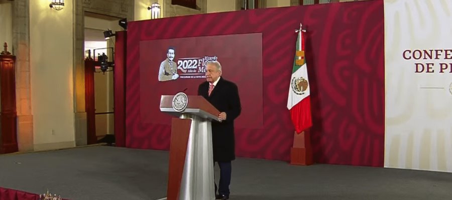 Analiza AMLO hacer ‘Mañanera’ en AIFA el día de su inauguración