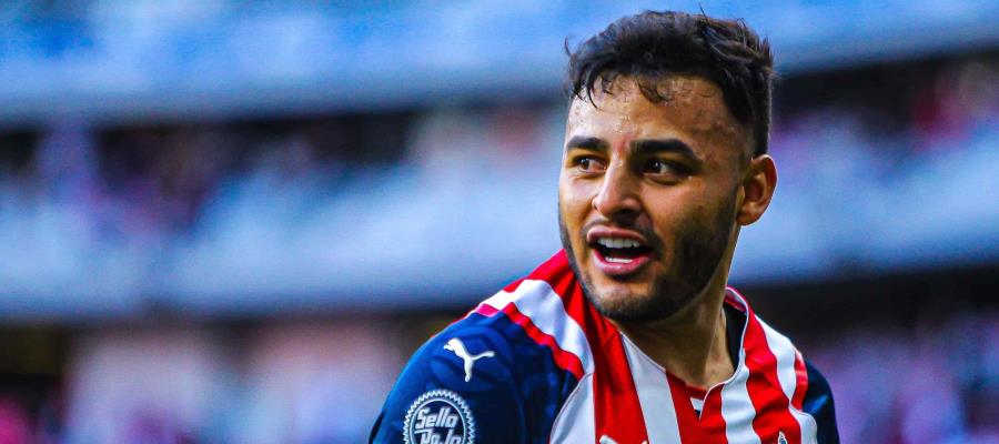 Alexis Vega promete renovar con Chivas, con cláusula para salir a Europa