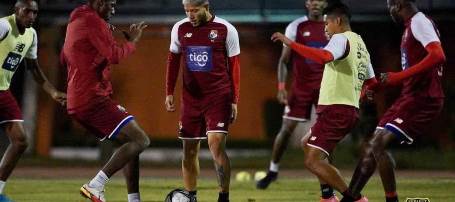 Panamá pierde a tres jugadores previo al duelo con México