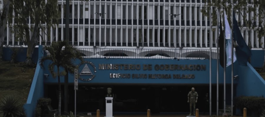 Gobierno de Nicaragua ordena el cierre de 7 universidades