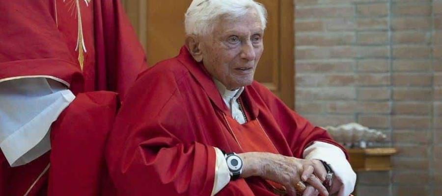 Benedicto XVI pide perdón a víctimas de abusos sexuales Benedicto XVI pide perdón a víctimas de abusos sexuales