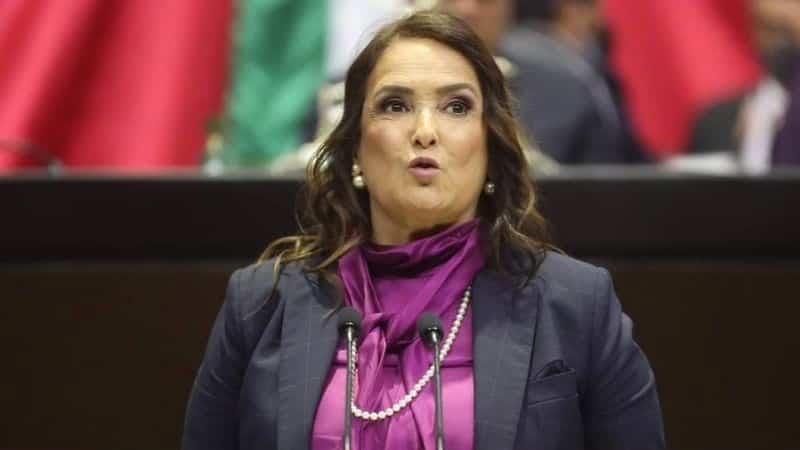 ‘Por su función de informar’: diputada morenista sugiere al INAI que todos los periodistas den a conocer cuánto ganan