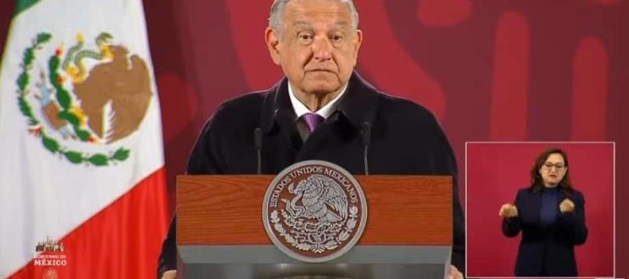 Pide Obrador al INAI investigar riqueza de Loret de Mola, sus socios y familiares