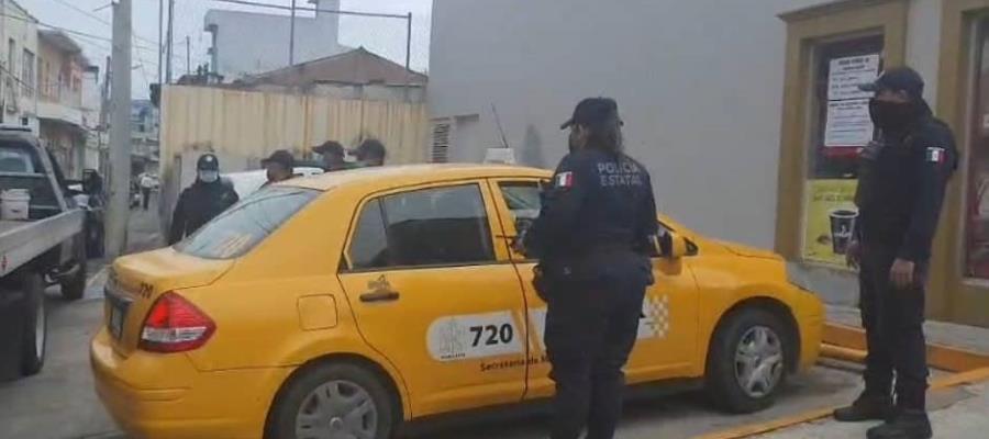 Hombre que golpeó a una vigilante es detenido… con todo y taxi