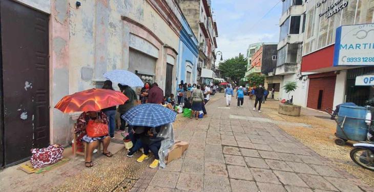 Vuelven a abarrotar Banco del Bienestar para cobro de programas… en Villahermosa