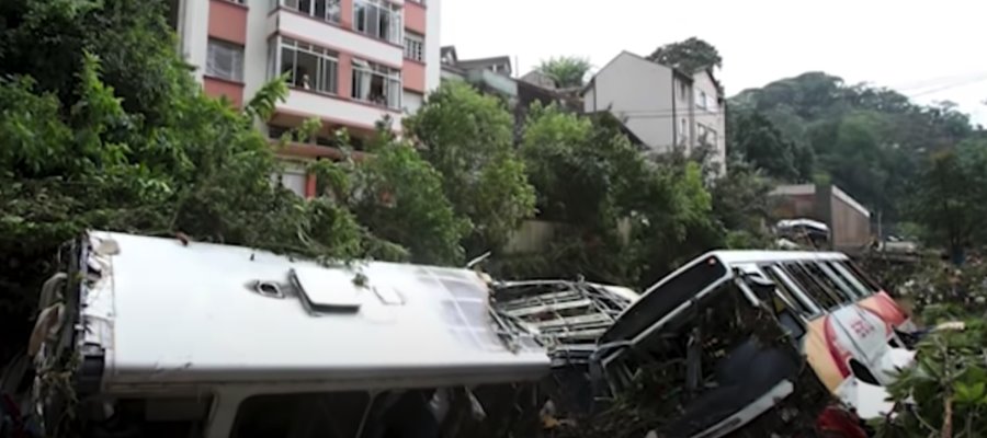 Más de 40 muertos por inundaciones y deslizamientos en Río de Janeiro