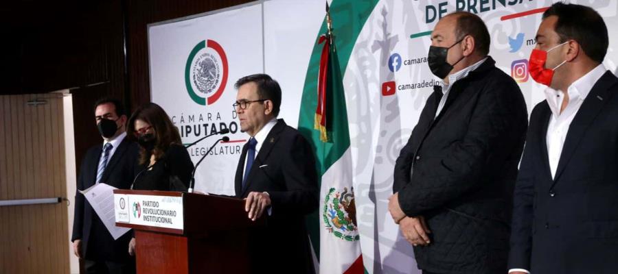 México debe prepararse para usar sus reservas de combustible, advierte extitular de Economía