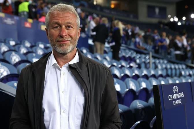 Congelan activos de Abramovich y del Chelsea; no podrá vender el club