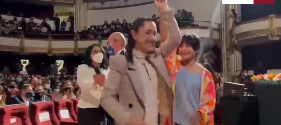 Baila Claudia Sheinbaum al ritmo de Los Ángeles Azules en Festival Barrio Adentro de CDMX Baila Claudia Sheinbaum al ritmo de Los Ángeles Azules en Festival Barrio Adentro de CDMX