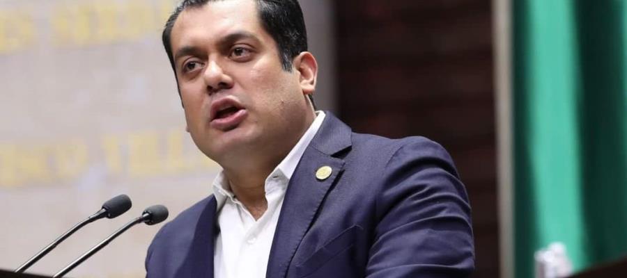 Demanda Sergio Gutiérrez al INE, por prohibir propaganda a AMLO