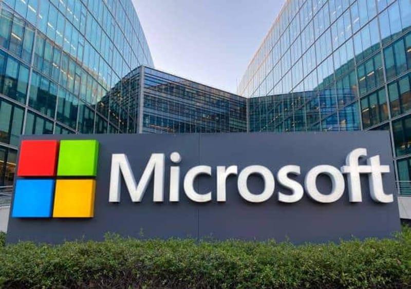 Detiene Microsoft ventas y servicios en Rusia