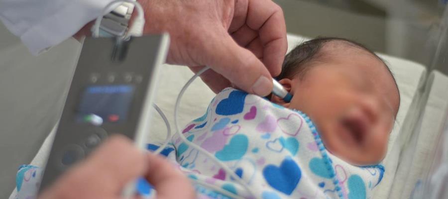 Tamiz neonatal auditivo permite detectar enfermedades y evitar consecuencias graves: ISSSTE