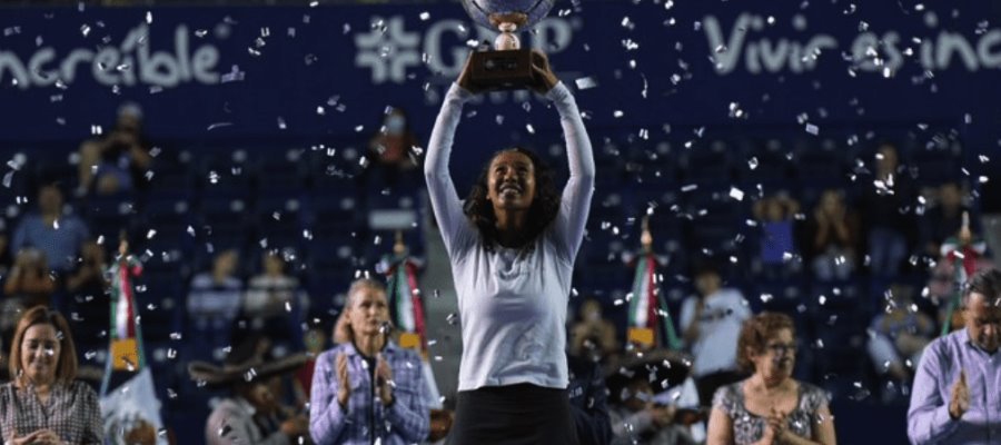 Leylah Fernández se lleva el Abierto de Tenis de Monterrey