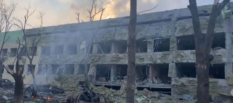 Bombardean hospital de maternidad en Mariúpol, Ucrania