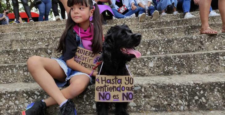 Más de 500 mujeres marchan en Tabasco contra el feminicidio