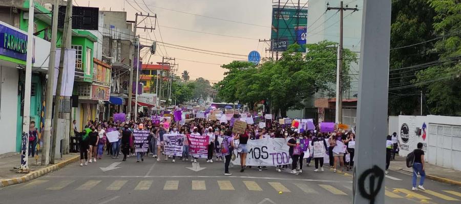 Reporta Policía Estatal saldo blanco en marcha de feministas en Tabasco